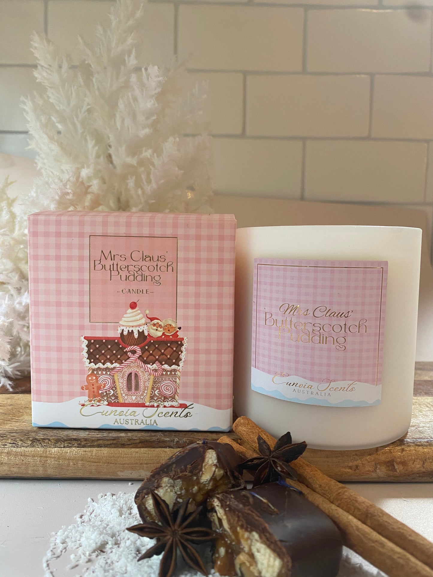 Mrs Claus’ Butterscotch Pudding candle